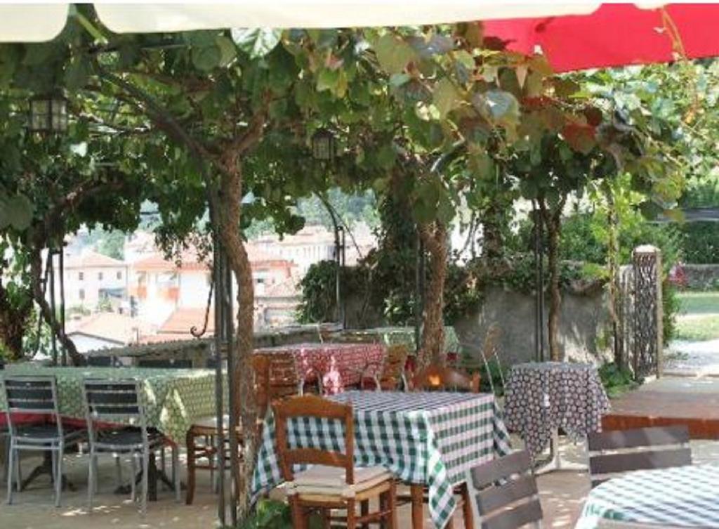 Albergo Ristorante Ai Pini Tarzo Экстерьер фото