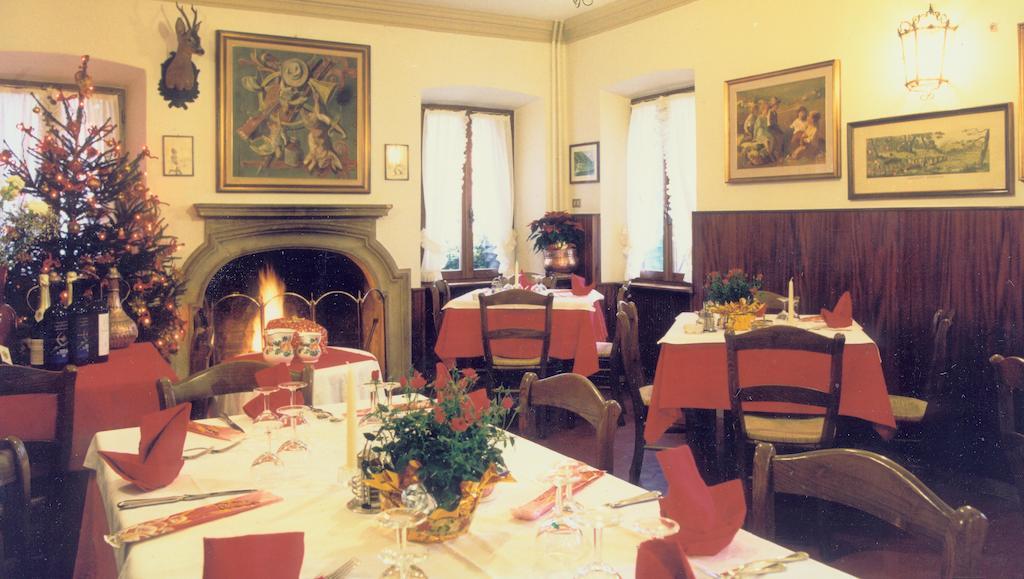Albergo Ristorante Ai Pini Tarzo Экстерьер фото