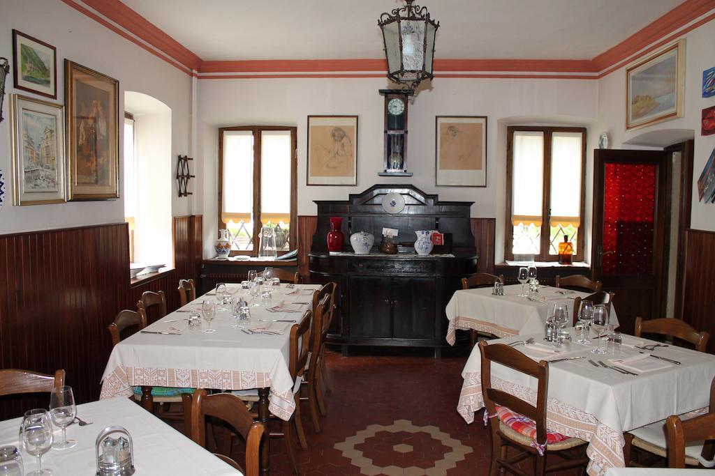 Albergo Ristorante Ai Pini Tarzo Экстерьер фото